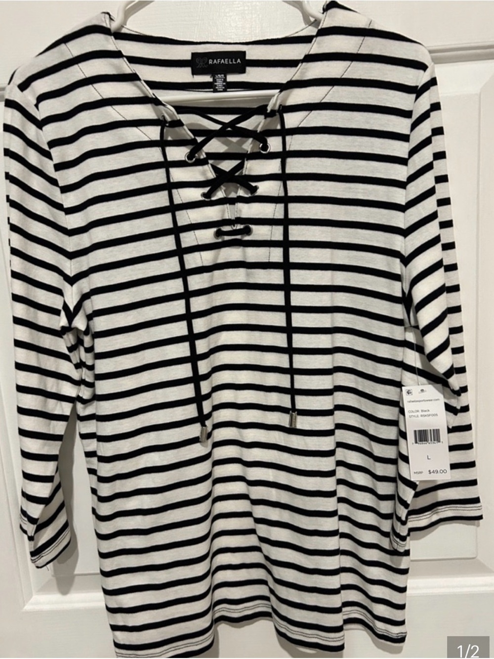 2 Items: L.L. Bean Women's Straight-Leg Capris AND Rafaella NWT Striped Top - Picture 7 of 8